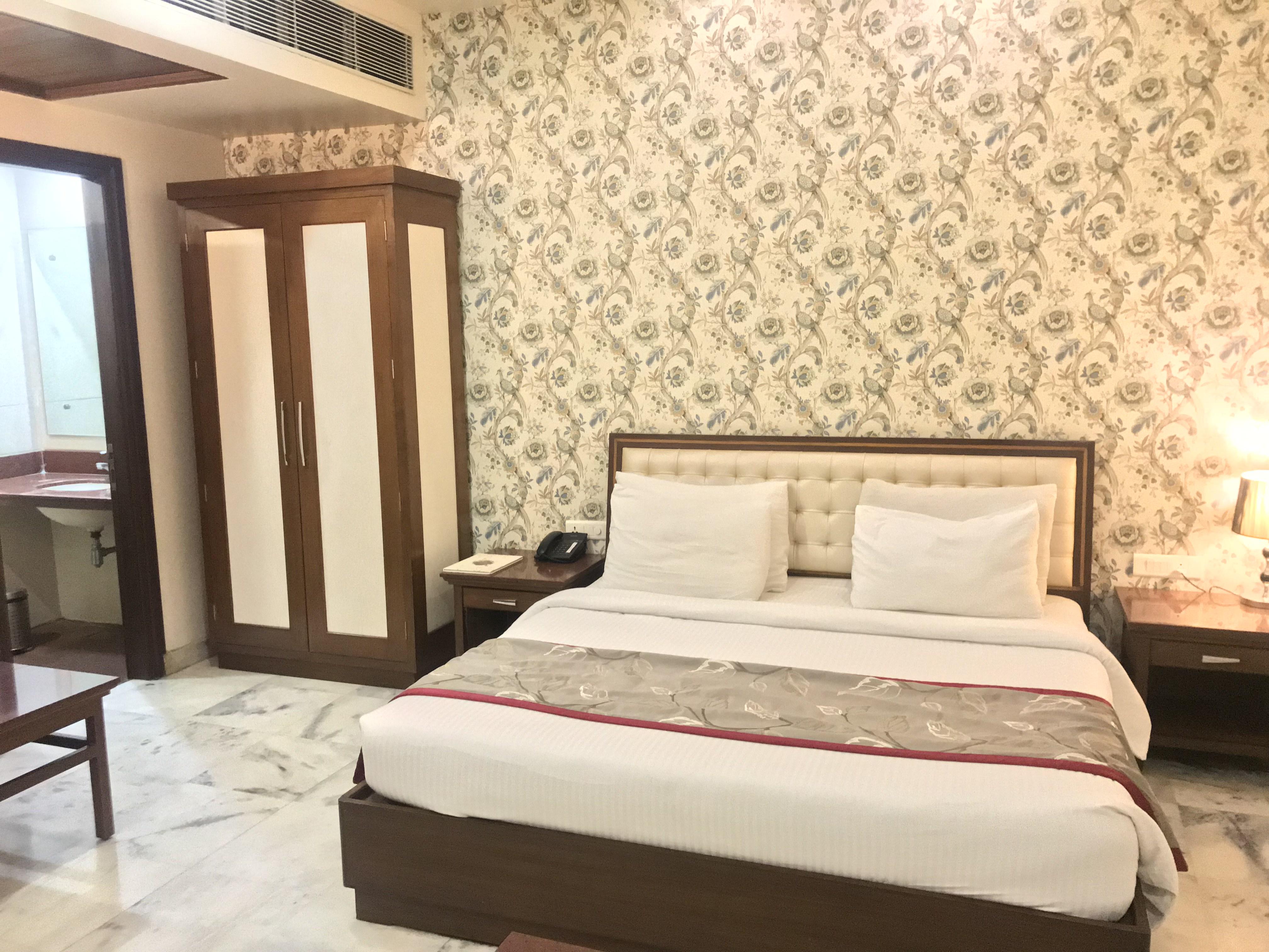 Hotel Leela Grande Karnāl Екстериор снимка