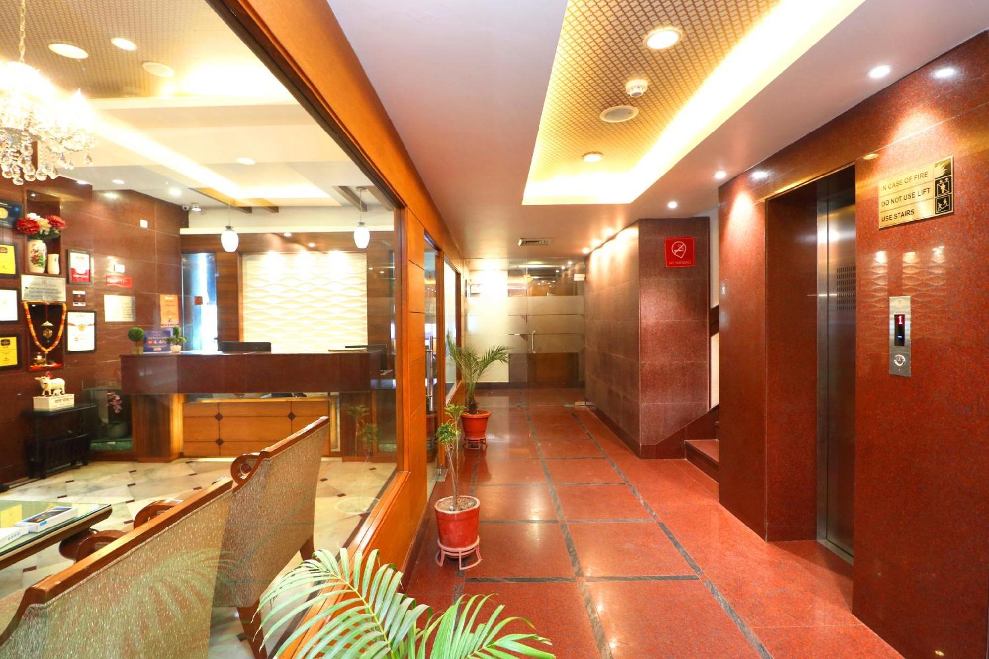 Hotel Leela Grande Karnāl Екстериор снимка